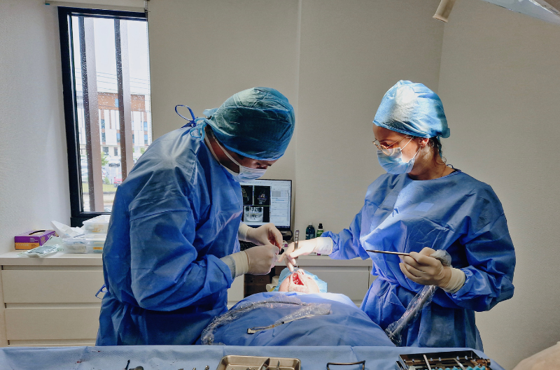 Intervention sous anesth�sie locale,� Dr BROTHIER